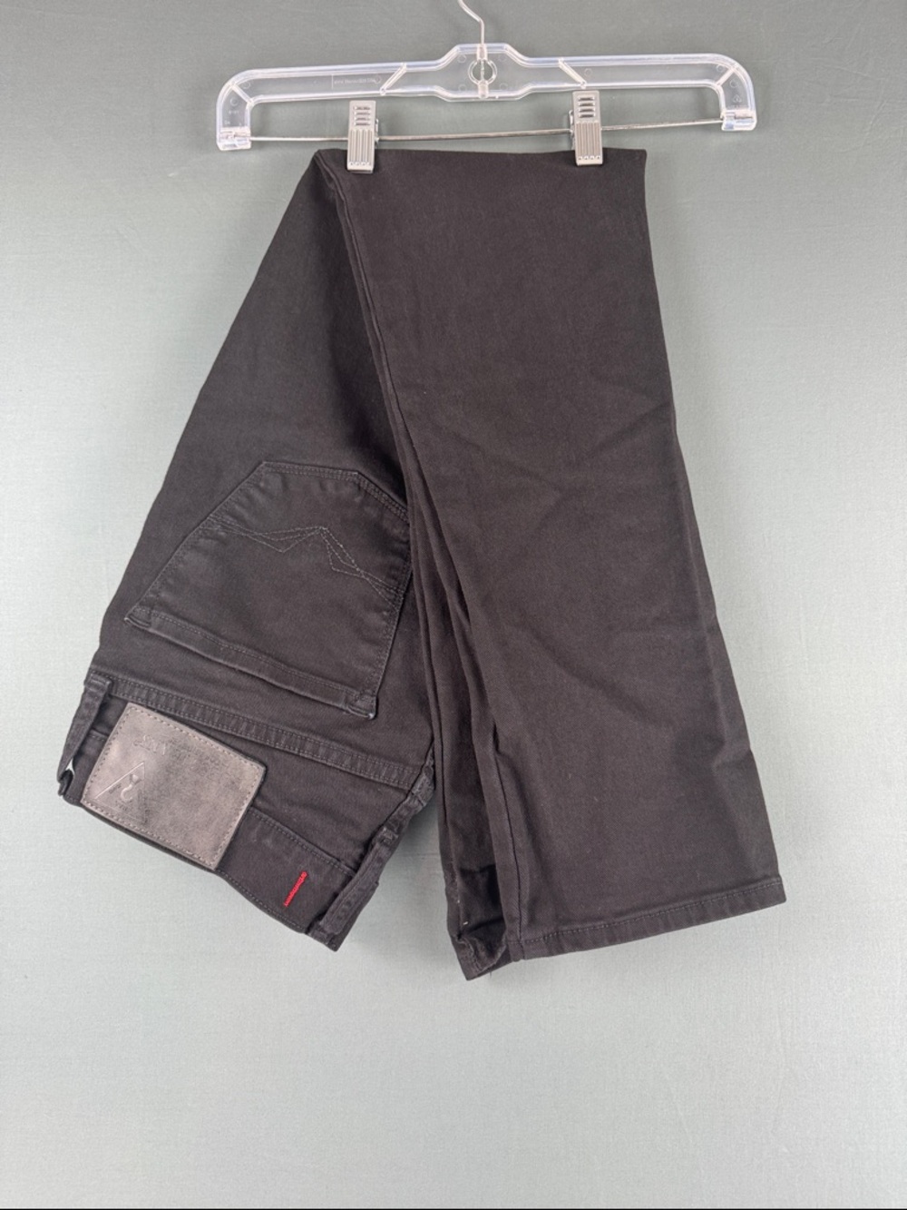 Guess Men's Black Straight-Leg Jeans